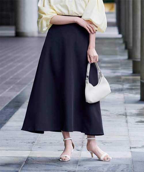 UR'S(ユアーズ)の「サーキュラーロングスカート(スカート・レディース・ホワイト/グリーン/ブルー/ネイビー/ピンク/ブラック・S/M/L)」の5枚目の写真