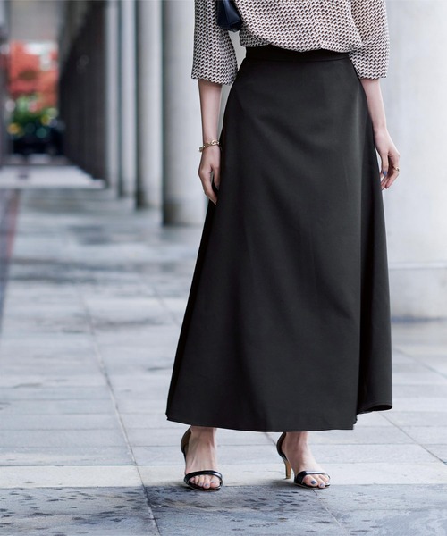 UR'S(ユアーズ)の「サーキュラーロングスカート(スカート・レディース・ホワイト/グリーン/ブルー/ネイビー/ピンク/ブラック・S/M/L)」の3枚目の写真