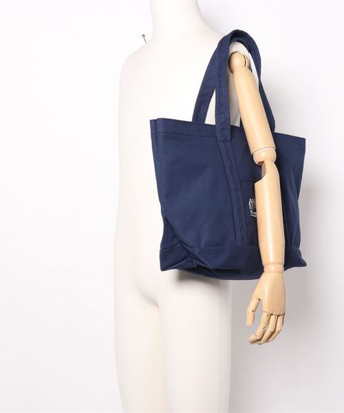 Manhattan Portage（マンハッタンポーテージ）の「Botanical Crown Tote Canvas Lite（トートバッグ・メンズ・ナチュラル/ダークネイビー・LARGE）」の11枚目の写真