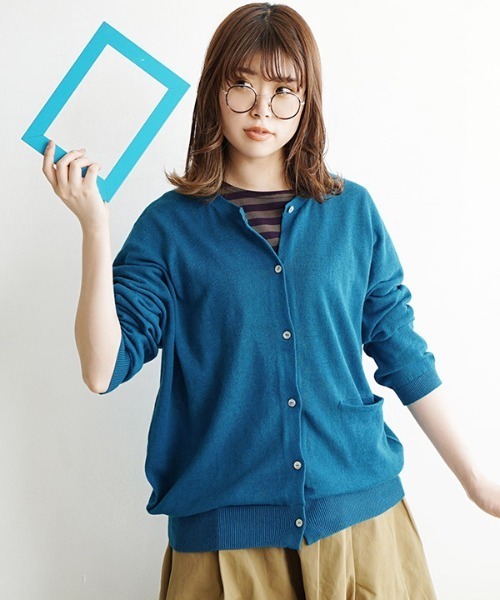 zootie（ズーティー）の「コットンリネン ドロップショルダー カーディガン（カーディガン/ボレロ・レディース・グリーン/オートミール/ブラック/ターコイズブルー/マジェンタ/マスタード/ロイヤルブルー/パープル/レッド/オレンジ・M）」の5枚目の写真