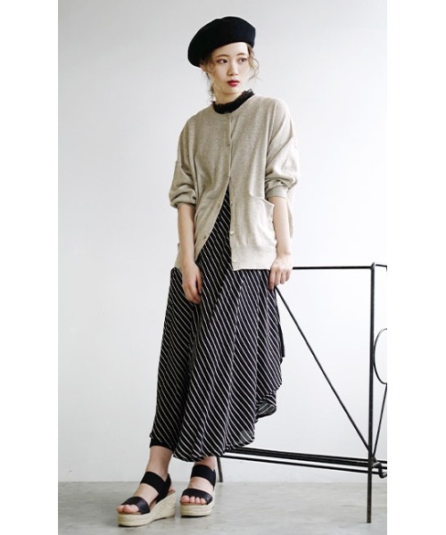 zootie（ズーティー）の「コットンリネン ドロップショルダー カーディガン（カーディガン/ボレロ・レディース・グリーン/オートミール/ブラック/ターコイズブルー/マジェンタ/マスタード/ロイヤルブルー/パープル/レッド/オレンジ・M）」の17枚目の写真