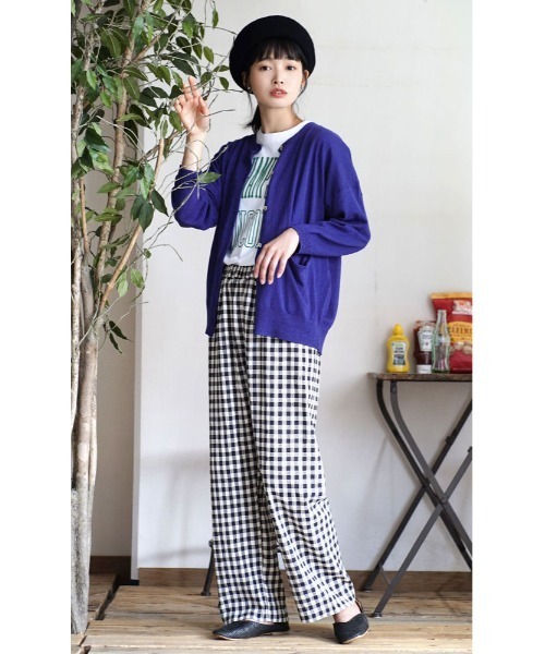 zootie（ズーティー）の「コットンリネン ドロップショルダー カーディガン（カーディガン/ボレロ・レディース・グリーン/オートミール/ブラック/ターコイズブルー/マジェンタ/マスタード/ロイヤルブルー/パープル/レッド/オレンジ・M）」の20枚目の写真