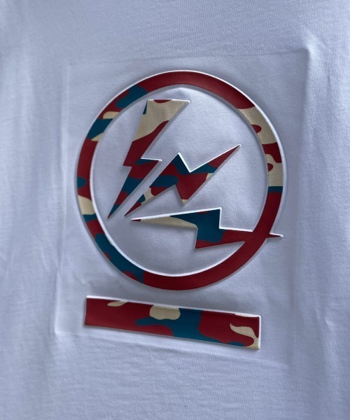 qwerty（クワーティ）の「qwerty (クワーティ) Circle Emboss Hide Como Tシャツ（Tシャツ/カットソー・メンズ・ホワイト/ブラック・MEDIUM/LARGE/X-LARGE）」の4枚目の写真