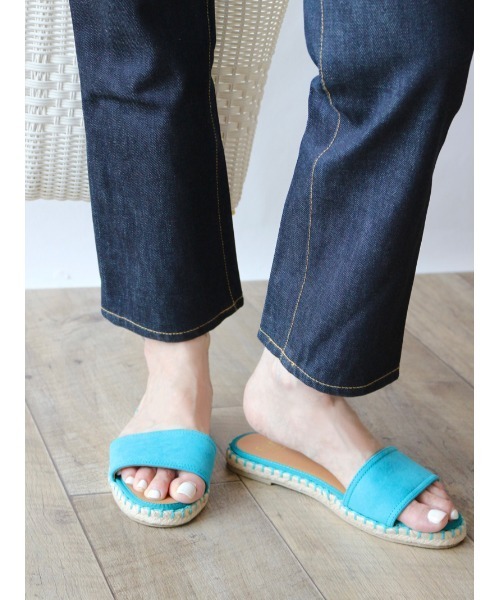 Fin(フィン)の「ジュートフラットサンダル【低反発スポンジ入り】(サンダル・レディース・ブラック/ブルー/ベージュ/レオパード・S/M/L/LL)」の3枚目の写真