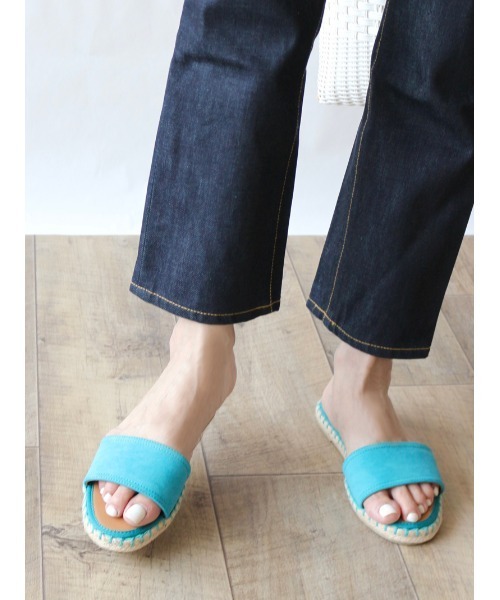 Fin(フィン)の「ジュートフラットサンダル【低反発スポンジ入り】(サンダル・レディース・ブラック/ブルー/ベージュ/レオパード・S/M/L/LL)」の19枚目の写真