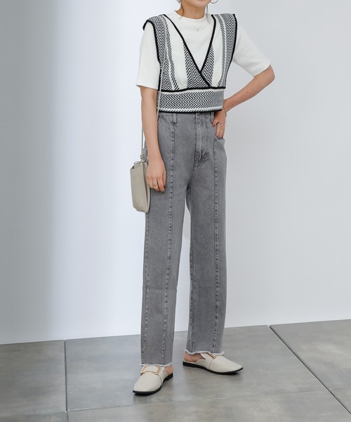 COLONY 2139（コロニートゥーワンスリーナイン）の「裾フリンジセンターシームデニムパンツ（デニムパンツ・レディース・ブラック/ブルー・SMALL/MEDIUM/LARGE）」の17枚目の写真