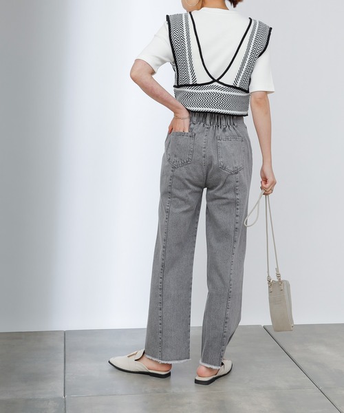 COLONY 2139（コロニートゥーワンスリーナイン）の「裾フリンジセンターシームデニムパンツ（デニムパンツ・レディース・ブラック/ブルー・SMALL/MEDIUM/LARGE）」の11枚目の写真