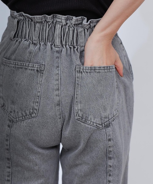COLONY 2139（コロニートゥーワンスリーナイン）の「裾フリンジセンターシームデニムパンツ（デニムパンツ・レディース・ブラック/ブルー・SMALL/MEDIUM/LARGE）」の13枚目の写真