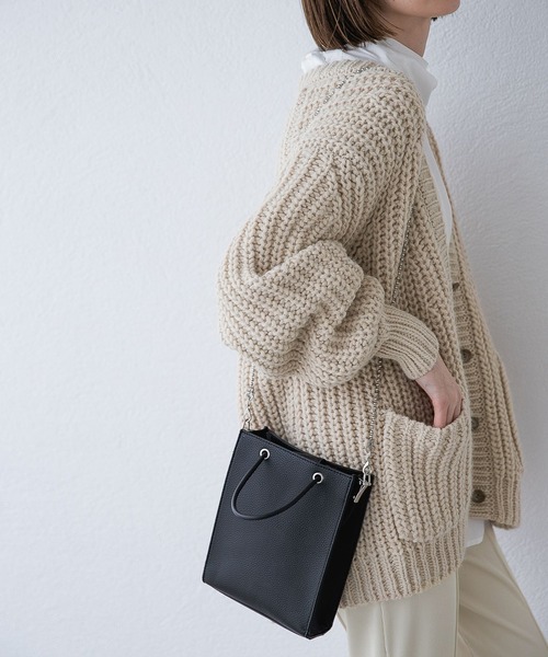 A part by(アパートバイ)の「チェーンミニショルダーバッグ 228858(ショルダーバッグ・レディース・ブラック/カーキ/チャコールグレー/アイボリー/オレンジ/グリーン/ブラック系その他2・FREE)」の9枚目の写真