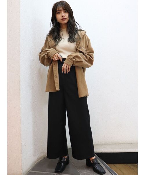 MURUA（ムルーア）の「【ONLINE限定】ミニマルスタンドネックニット（ニット/セーター・レディース・ブラック/ベージュ/グレー/アイボリー/カーキ/モカ・FREE）」の13枚目の写真