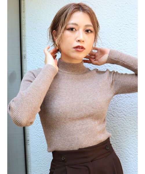 MURUA（ムルーア）の「【ONLINE限定】ミニマルスタンドネックニット（ニット/セーター・レディース・ブラック/ベージュ/グレー/アイボリー/カーキ/モカ・FREE）」の17枚目の写真