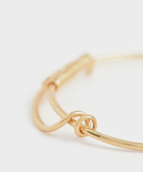 CHARLES & KEITH(チャールズ & キース)の「ツイストバングル ブレスレット / Twist Bangle Bracelet(ブレスレット・レディース・ゴールド系その他2/シルバー・FREE)」の7枚目の写真
