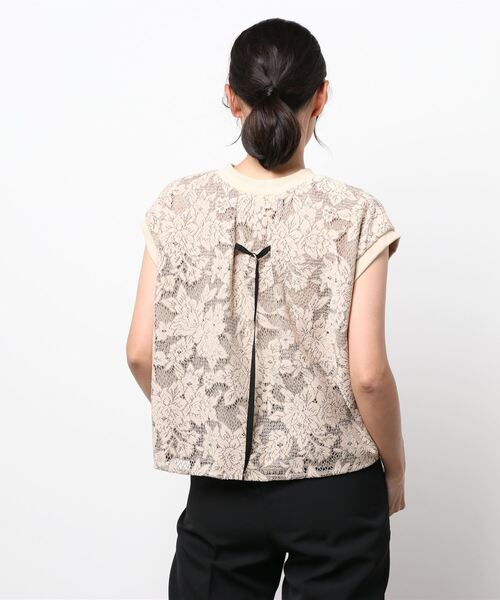 Three Four Time(スリーフォータイム)の「レースバックテーププルオーバー(Tシャツ/カットソー・レディース・ブラック/ベージュ・ONE SIZE)」の3枚目の写真