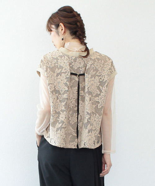 Three Four Time(スリーフォータイム)の「レースバックテーププルオーバー(Tシャツ/カットソー・レディース・ブラック/ベージュ・ONE SIZE)」の1枚目の写真