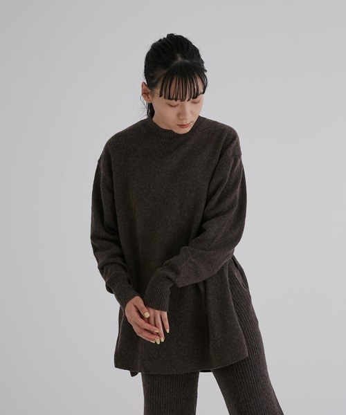 fukuu(フクウ)の「【セットアップ対応可】 リサイクルウール サイドスリットニットトップス(その他トップス・レディース・ブラウン/チャコールグレー/ライム・FREE)」の21枚目の写真