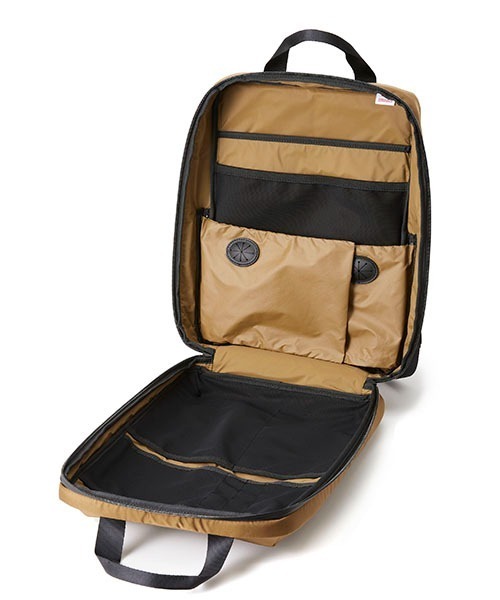 ANONYM CRAFTSMAN DESIGN（アノニムクラフツマンデザイン）の「【ANONYM CRAFTSMAN DESIGN / アノニム クラフツマン デザイン】DAY TRIPPER BACKPACK S ECO　多機能リュック（バックパック/リュック・レディース・オリーブドラブ/カーキブラウン/グレー/ブラック・FREE）」の15枚目の写真
