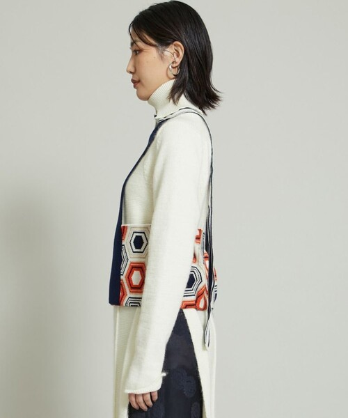 TAN（タン）の「【TAN(タン)】トータスシェルパターンベスト 21AW-9（ベスト・レディース・ブラック/オレンジ・FREE）」の16枚目の写真