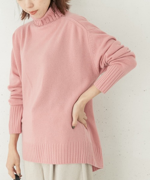 URBAN RESEARCH Sonny Label（アーバンリサーチサニーレーベル）の「RICH SOFT WOOLハイネックプルオーバー（ニット/セーター・レディース・チャコールグレー/オフホワイト/ピンク/ブルー・FREE）」の6枚目の写真