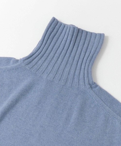 URBAN RESEARCH Sonny Label（アーバンリサーチサニーレーベル）の「RICH SOFT WOOLハイネックプルオーバー（ニット/セーター・レディース・チャコールグレー/オフホワイト/ピンク/ブルー・FREE）」の20枚目の写真