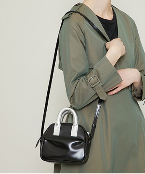 PIENI(ピエニ)の「【PIENI(ピエニ)】ボストンショルダーバッグ/BIG HANDLES/SZB-34-5032(ハンドバッグ・レディース・ブラック/シルバー・FREE)」の13枚目の写真