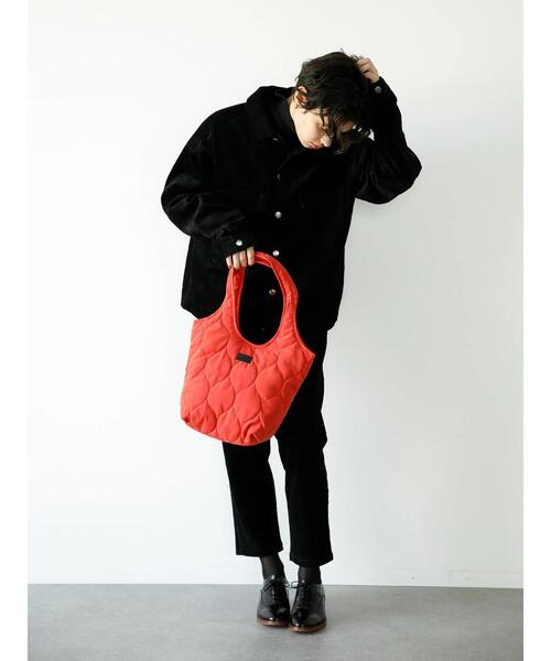 koe（コエ）の「軽量キルティングショッパーバッグ*（トートバッグ・レディース・アイボリー/レッド系その他5/ブラック/カーキ・FREE）」の11枚目の写真