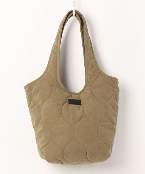 koe（コエ）の「軽量キルティングショッパーバッグ*（トートバッグ・レディース・アイボリー/レッド系その他5/ブラック/カーキ・FREE）」の19枚目の写真