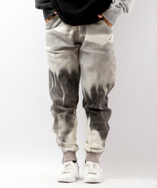 staple(ステイプル)の「【STAPLE】ピジョンロゴ スウェットパンツ(スウェットパンツ・メンズ・グレー・2XL/XL/M/L)」の1枚目の写真
