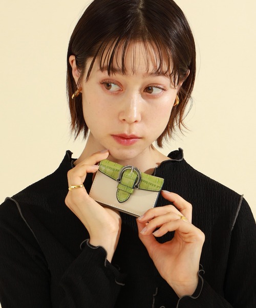 Ray BEAMS(レイビームス)の「BEAURE × Ray BEAMS / 別注 バックル ウォレット(財布・レディース・ワイン/オフホワイト/レッド系その他7/ライトブラウン・ONE SIZE)」の2枚目の写真