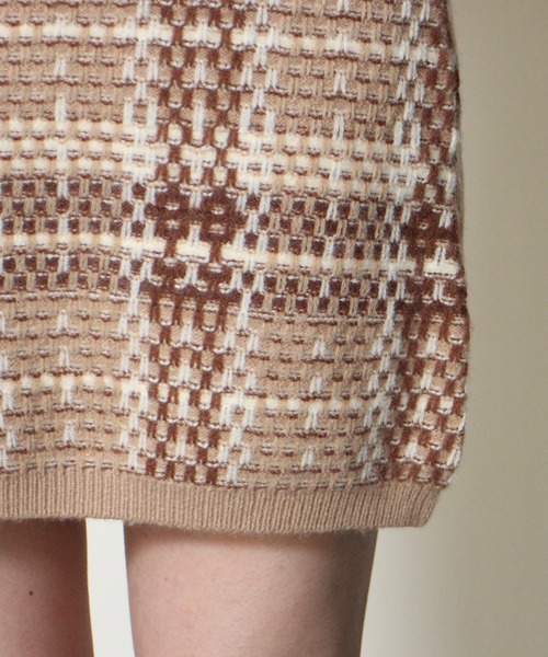 one way（ワンウェイ）の「【oneway】チェックツイードニットスカート（スカート・レディース・ホワイト/ブラック/ベージュ・FREE）」の19枚目の写真