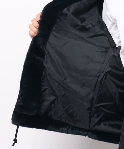 adidas Originals(アディダスオリジナルス)の「【adidas Originals】Fur Jacket(ブルゾン・レディース・ブラック・SMALL/X-SMALL)」の4枚目の写真