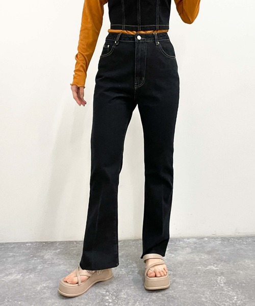 archives(アルシーヴ)の「カットオフセミフレアデニムパンツ(デニムパンツ・レディース・ブラック/サックスブルー/ロイヤルブルー・SMALL/MEDIUM)」の14枚目の写真