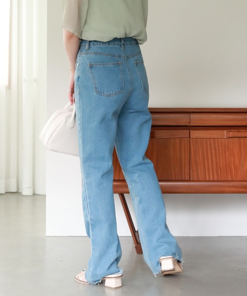 archives(アルシーヴ)の「カットオフセミフレアデニムパンツ(デニムパンツ・レディース・ブラック/サックスブルー/ロイヤルブルー・SMALL/MEDIUM)」の21枚目の写真