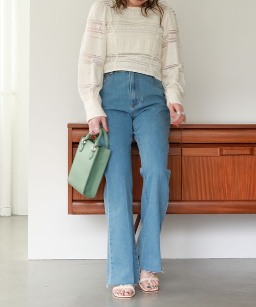 archives(アルシーヴ)の「カットオフセミフレアデニムパンツ(デニムパンツ・レディース・ブラック/サックスブルー/ロイヤルブルー・SMALL/MEDIUM)」の17枚目の写真