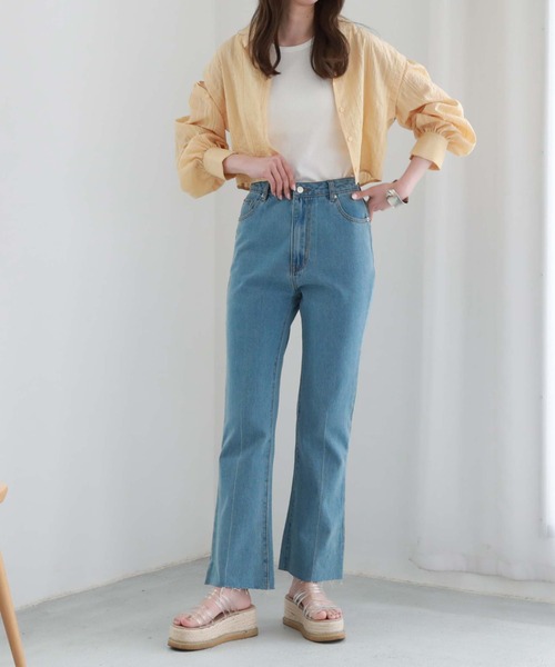 archives(アルシーヴ)の「カットオフセミフレアデニムパンツ(デニムパンツ・レディース・ブラック/サックスブルー/ロイヤルブルー・SMALL/MEDIUM)」の22枚目の写真