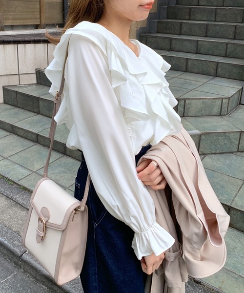 OLIVE des OLIVE（オリーブデオリーブ）の「たくさんフリルブラウス（シャツ/ブラウス・レディース・ホワイト/ブラック/オフホワイト・FREE）」の15枚目の写真