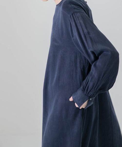 かぐれ（カグレ）の「キュプラレーヨンロングカフスワンピース（ワンピース・レディース・ブラック/ネイビー・FREE）」の8枚目の写真