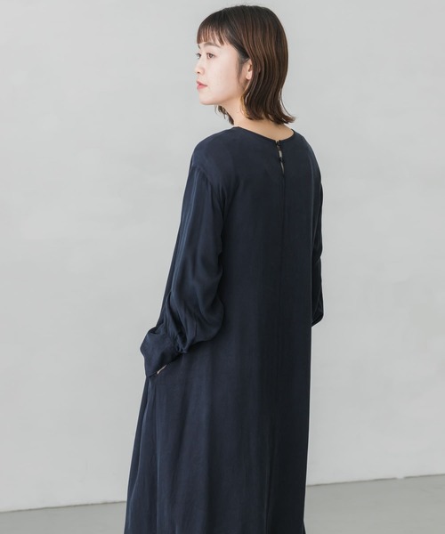かぐれ（カグレ）の「キュプラレーヨンロングカフスワンピース（ワンピース・レディース・ブラック/ネイビー・FREE）」の19枚目の写真