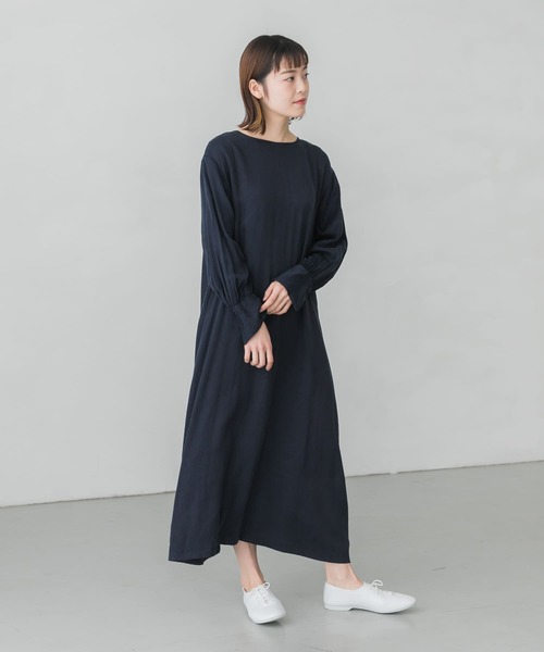 かぐれ（カグレ）の「キュプラレーヨンロングカフスワンピース（ワンピース・レディース・ブラック/ネイビー・FREE）」の18枚目の写真
