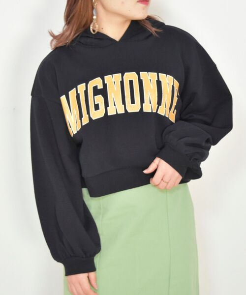 MAJESTIC LEGON（マジェスティックレゴン）の「カレッジライクロゴフーディ（パーカー・レディース・アイボリー/グリーン/ネイビー/グレー・MEDIUM）」の4枚目の写真