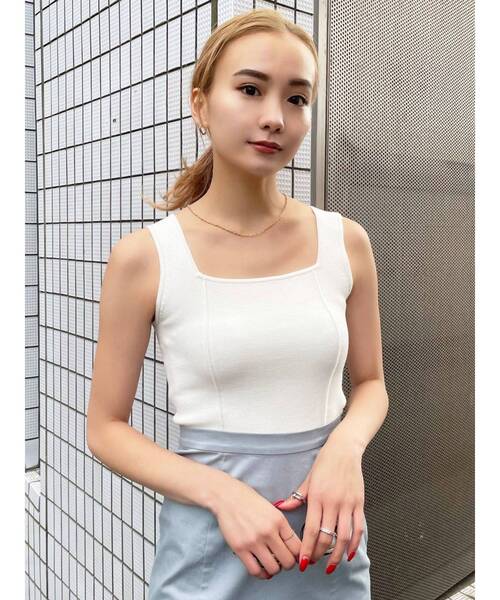 EMODA（エモダ）の「ミニマルフィットニット（タンクトップ・レディース・ホワイト/ブラック/オレンジ/グリーン・FREE）」の2枚目の写真