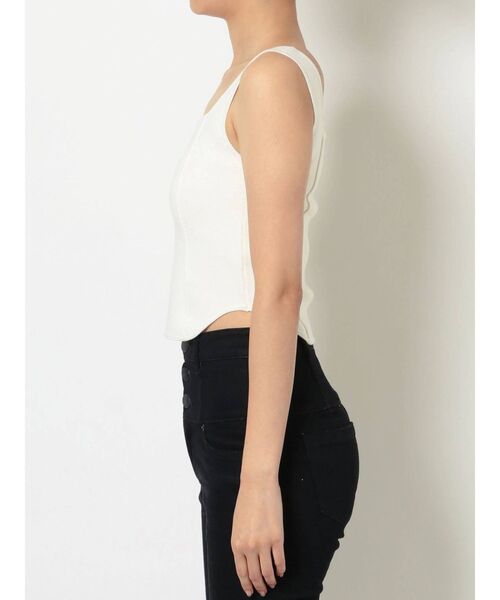 EMODA（エモダ）の「ミニマルフィットニット（タンクトップ・レディース・ホワイト/ブラック/オレンジ/グリーン・FREE）」の11枚目の写真