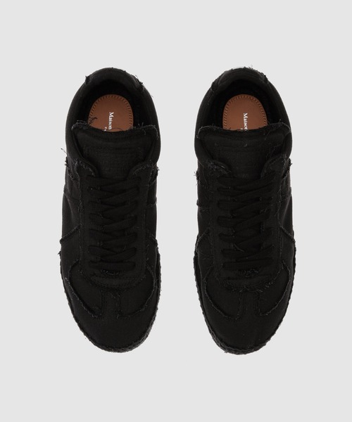 Maison Margiela（メゾンマルジェラ）の「SNEAKERS（スニーカー・メンズ・ブラック/グレイッシュベージュ・41/40/43/42）」の6枚目の写真