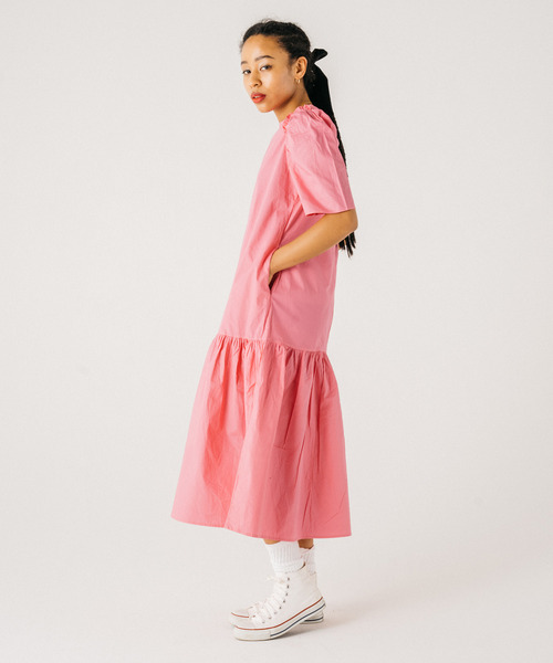 GIMME GIMME（ギミーギミー）の「【GIMME GIMME】Tiered long dress gimw22s001（ワンピース・レディース・ブラック/ピンク・FREE）」の6枚目の写真