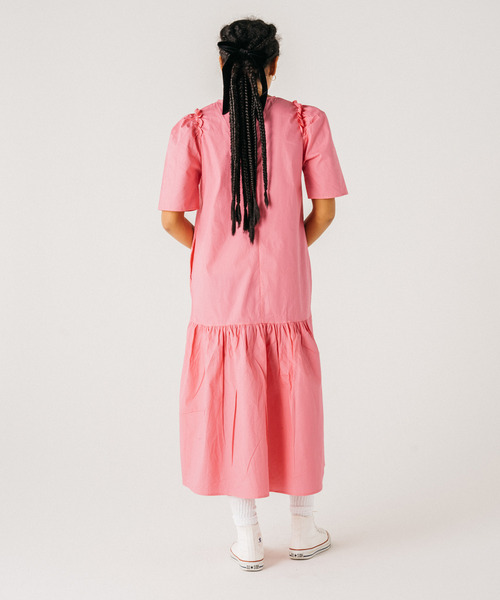 GIMME GIMME（ギミーギミー）の「【GIMME GIMME】Tiered long dress gimw22s001（ワンピース・レディース・ブラック/ピンク・FREE）」の12枚目の写真