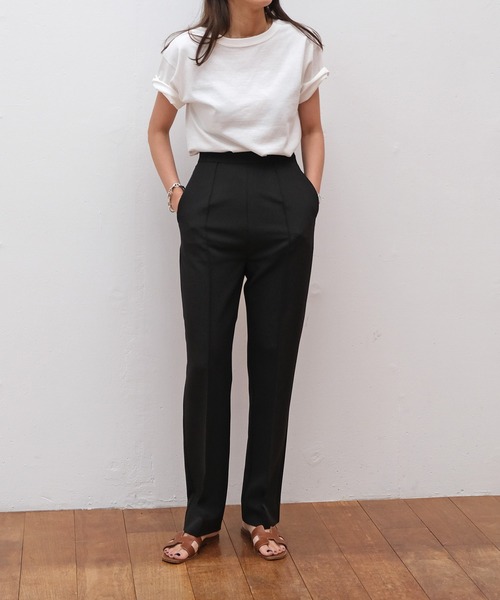 AKTE（アクテ）の「ベーシッククルーネックTシャツ（Tシャツ/カットソー・レディース・ホワイト/ブラック/イエロー・FREE）」の4枚目の写真