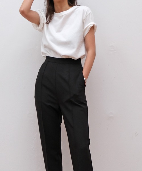 AKTE（アクテ）の「ベーシッククルーネックTシャツ（Tシャツ/カットソー・レディース・ホワイト/ブラック/イエロー・FREE）」の5枚目の写真