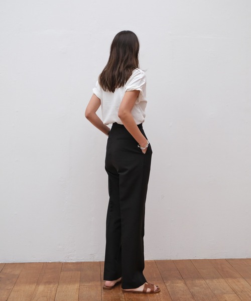 AKTE（アクテ）の「ベーシッククルーネックTシャツ（Tシャツ/カットソー・レディース・ホワイト/ブラック/イエロー・FREE）」の6枚目の写真