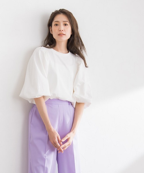 Pierrot(ピエロ)の「ボリュームスリーブTシャツ(Tシャツ/カットソー・レディース・ブラック/オフホワイト/ライム/ブルー系その他/チャコール・M/L)」の2枚目の写真