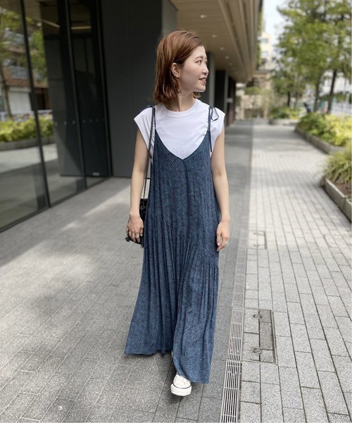 Spick & Span（スピックアンドスパン）の「DEVEAUX グラフィック
