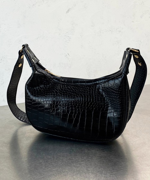 apres jour mignon(アプレジュールミニョン)の「【apresjour mignon×ARIAZ】型押しショルダーバッグ(ショルダーバッグ・レディース・ブラック・ONESIZE)」の3枚目の写真